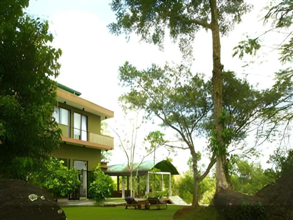 Mangrove Escapes Resort Бентота Экстерьер фото